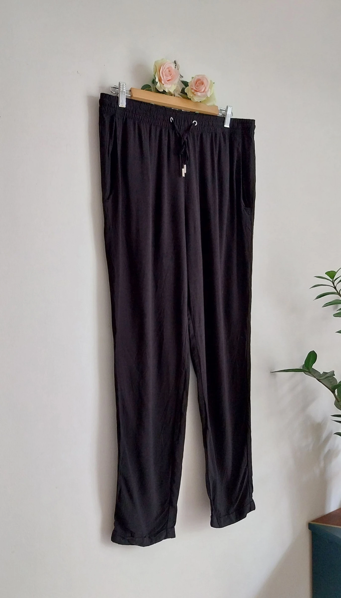 Pantalón ligero negro con cintura elástica C&A Talla 42 – photo 3
